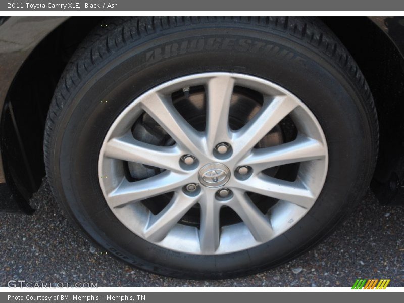 Black / Ash 2011 Toyota Camry XLE