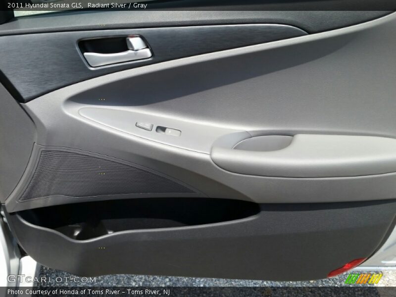 Radiant Silver / Gray 2011 Hyundai Sonata GLS