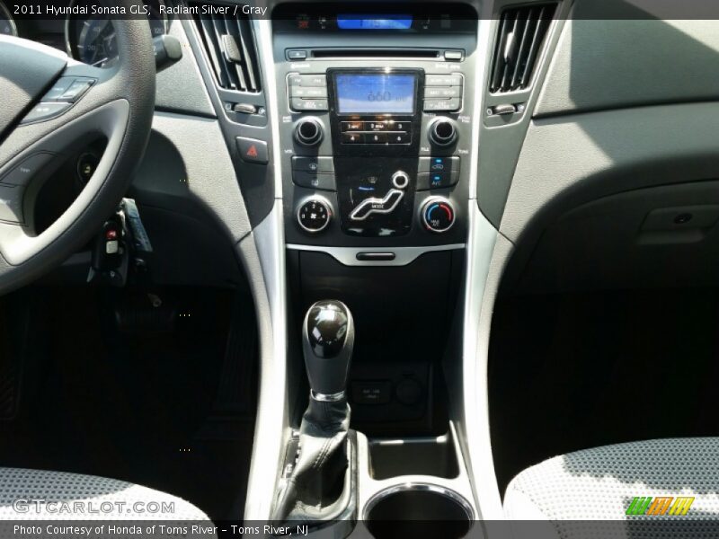Radiant Silver / Gray 2011 Hyundai Sonata GLS
