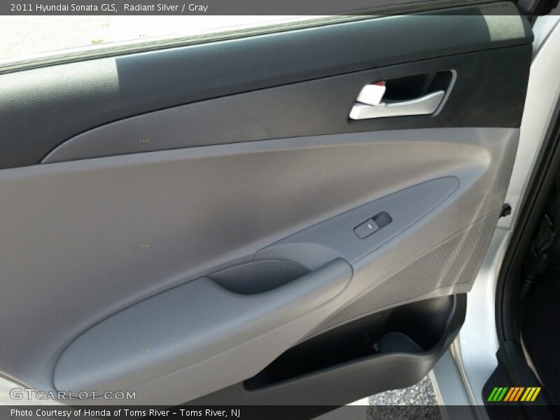 Radiant Silver / Gray 2011 Hyundai Sonata GLS