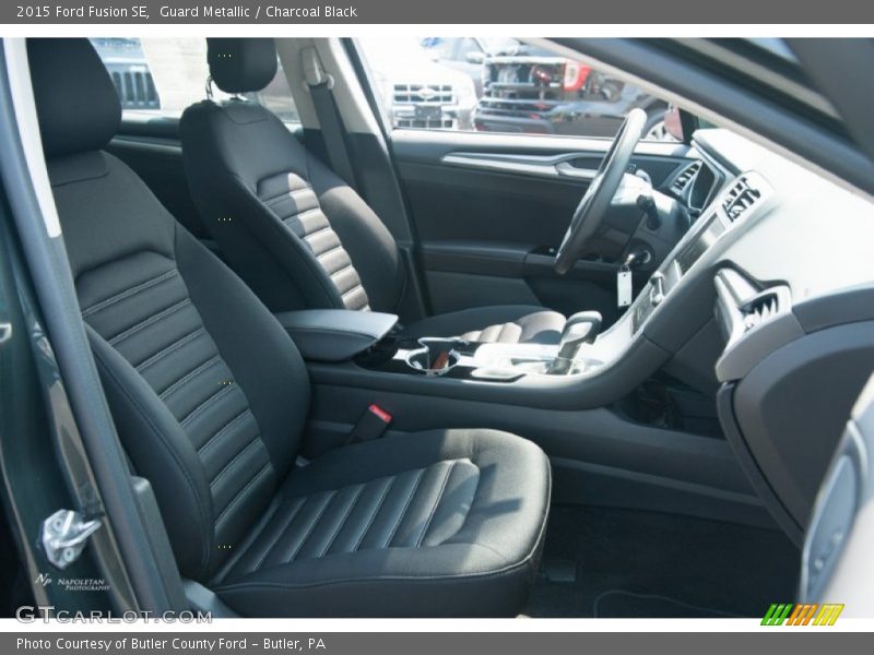 Guard Metallic / Charcoal Black 2015 Ford Fusion SE