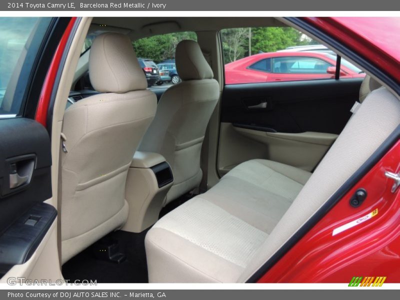 Barcelona Red Metallic / Ivory 2014 Toyota Camry LE