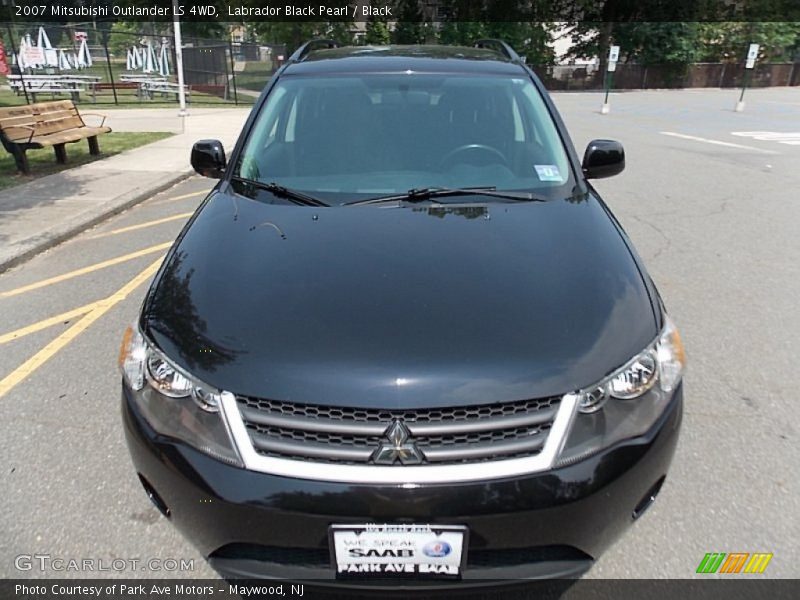 Labrador Black Pearl / Black 2007 Mitsubishi Outlander LS 4WD