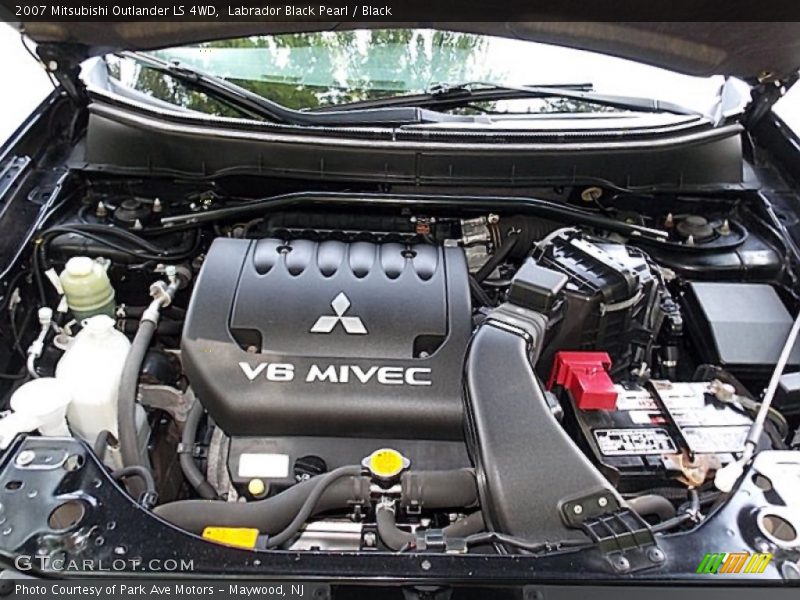 Labrador Black Pearl / Black 2007 Mitsubishi Outlander LS 4WD