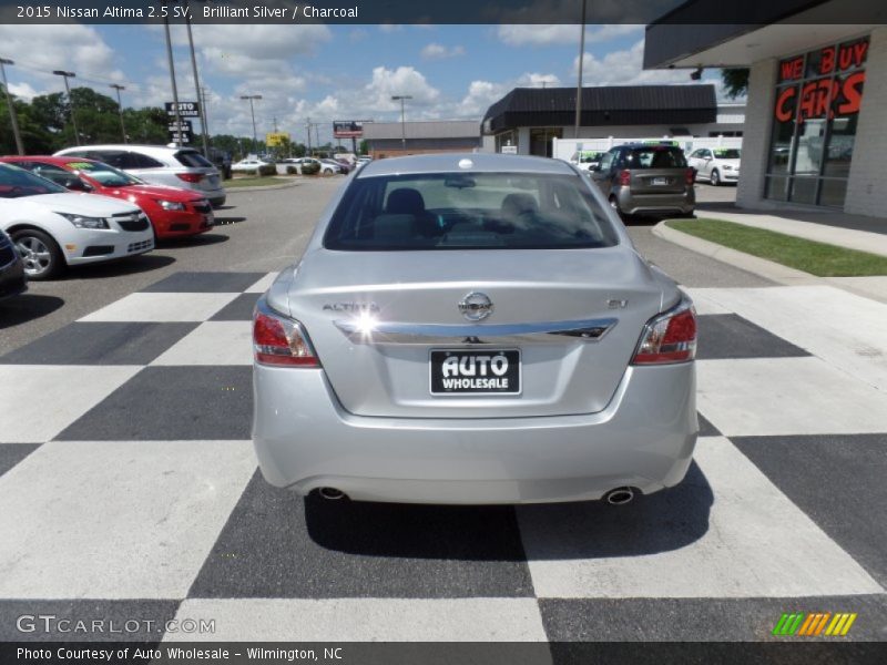 Brilliant Silver / Charcoal 2015 Nissan Altima 2.5 SV