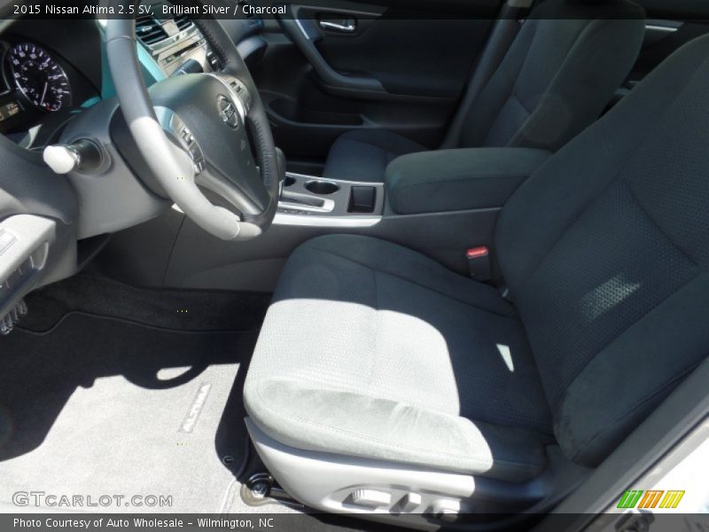 Brilliant Silver / Charcoal 2015 Nissan Altima 2.5 SV