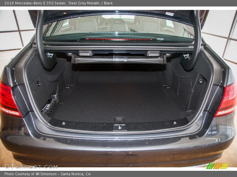  2016 E 350 Sedan Trunk
