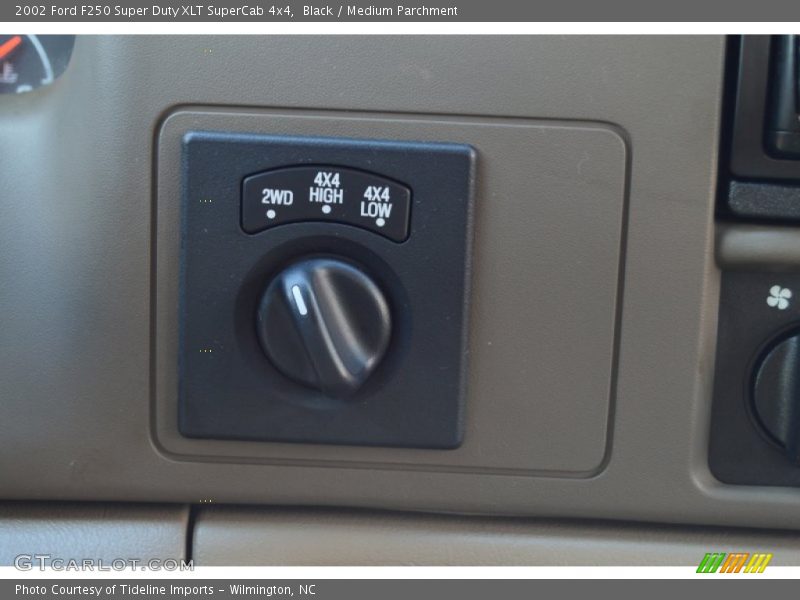 Black / Medium Parchment 2002 Ford F250 Super Duty XLT SuperCab 4x4