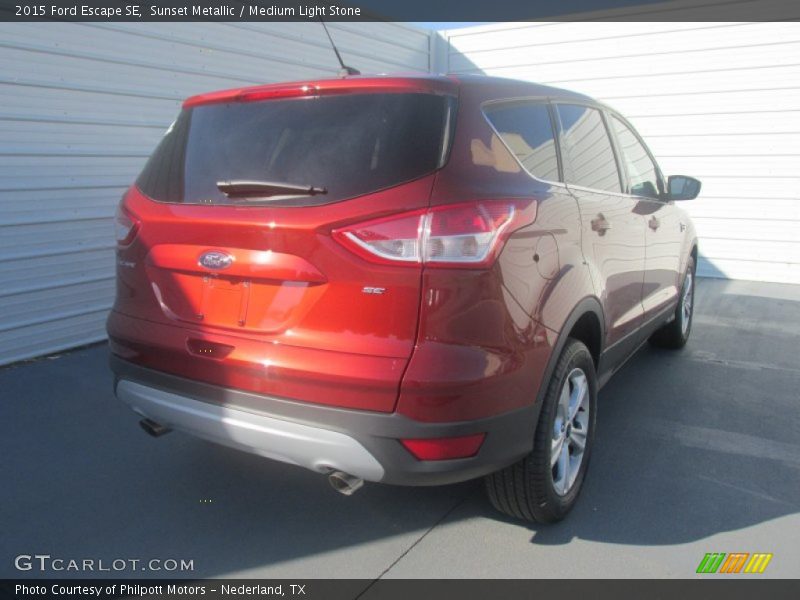 Sunset Metallic / Medium Light Stone 2015 Ford Escape SE