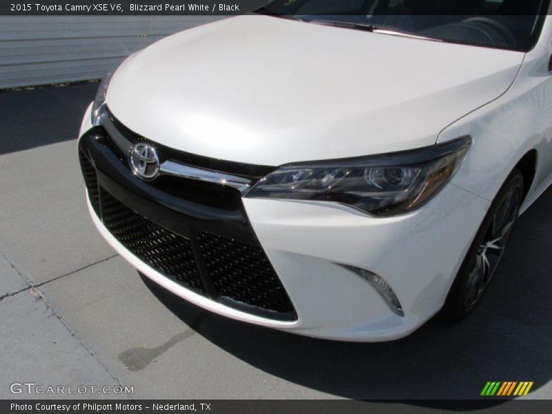 Blizzard Pearl White / Black 2015 Toyota Camry XSE V6