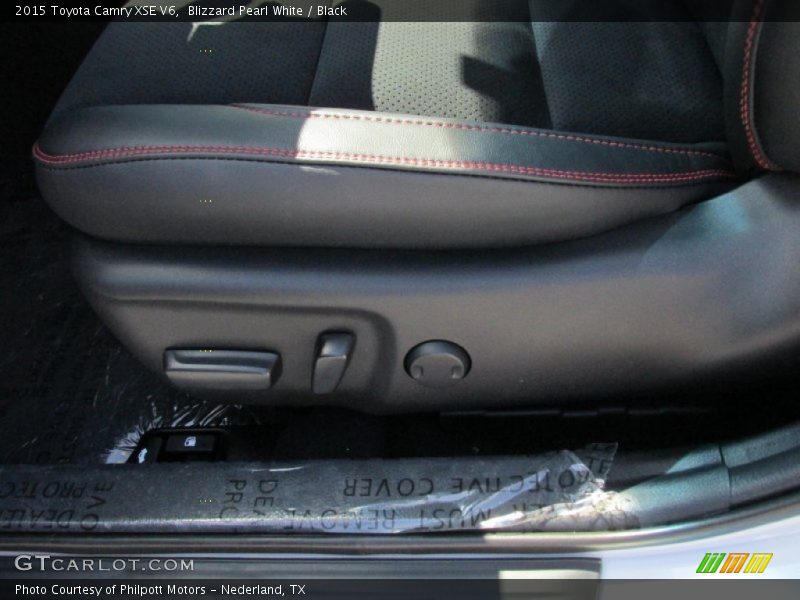 Blizzard Pearl White / Black 2015 Toyota Camry XSE V6
