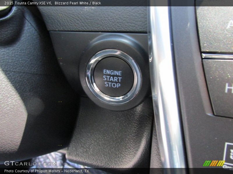 Blizzard Pearl White / Black 2015 Toyota Camry XSE V6
