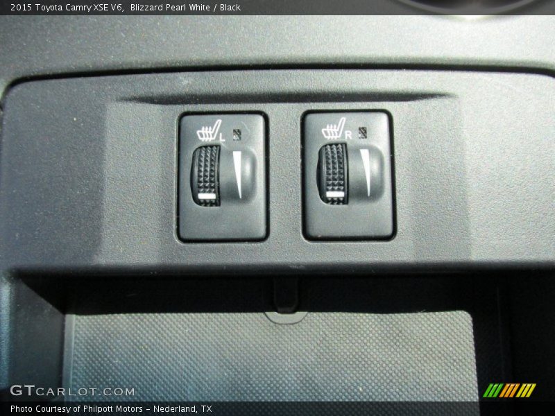 Blizzard Pearl White / Black 2015 Toyota Camry XSE V6