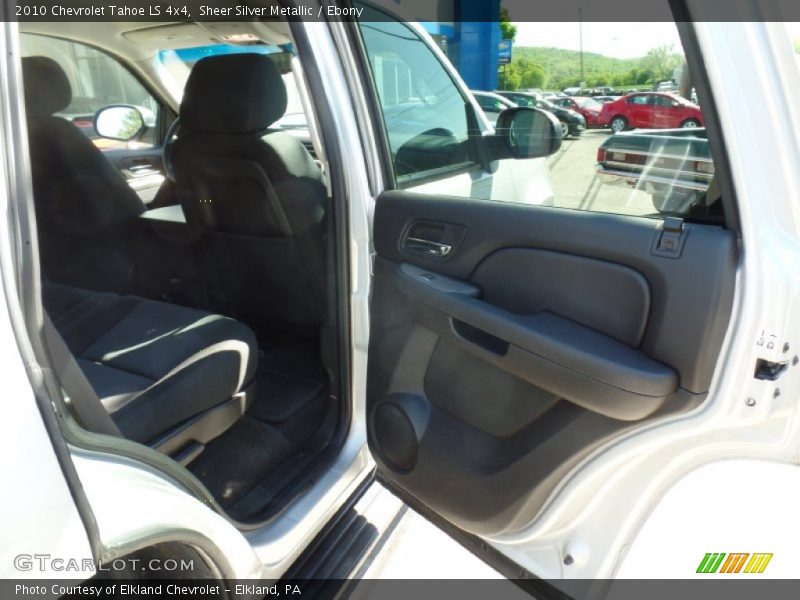 Sheer Silver Metallic / Ebony 2010 Chevrolet Tahoe LS 4x4