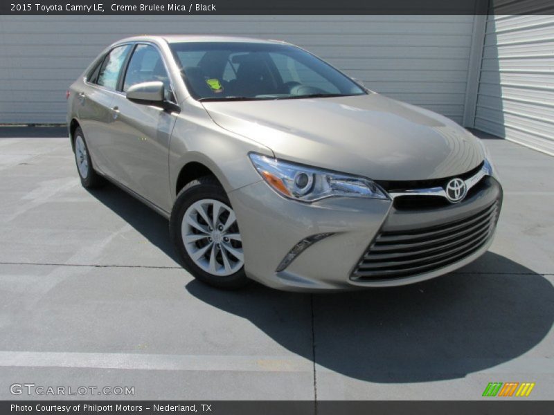 Creme Brulee Mica / Black 2015 Toyota Camry LE