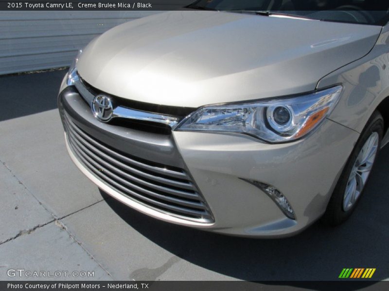 Creme Brulee Mica / Black 2015 Toyota Camry LE