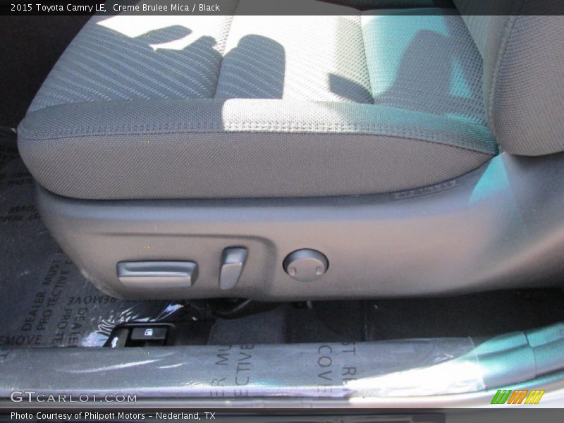 Creme Brulee Mica / Black 2015 Toyota Camry LE