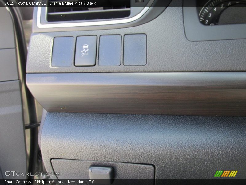 Creme Brulee Mica / Black 2015 Toyota Camry LE