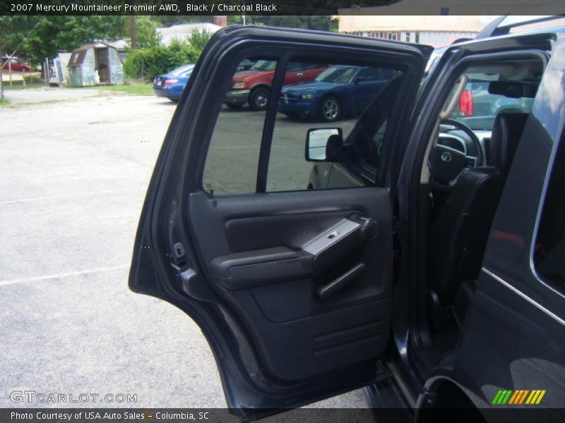 Black / Charcoal Black 2007 Mercury Mountaineer Premier AWD