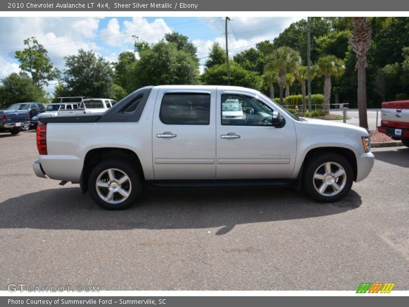 Sheer Silver Metallic / Ebony 2010 Chevrolet Avalanche LT 4x4