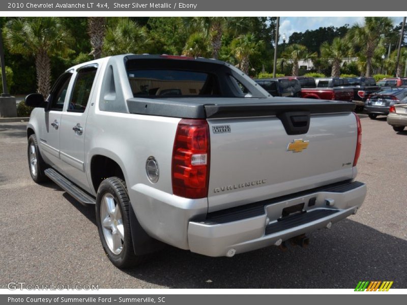 Sheer Silver Metallic / Ebony 2010 Chevrolet Avalanche LT 4x4