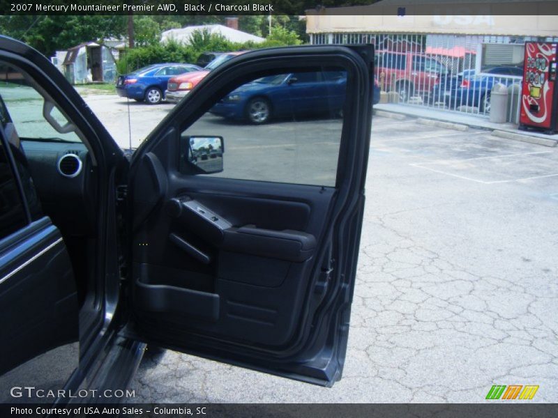 Black / Charcoal Black 2007 Mercury Mountaineer Premier AWD