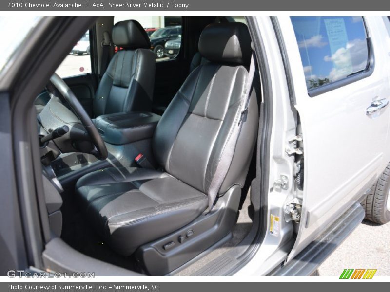 Sheer Silver Metallic / Ebony 2010 Chevrolet Avalanche LT 4x4