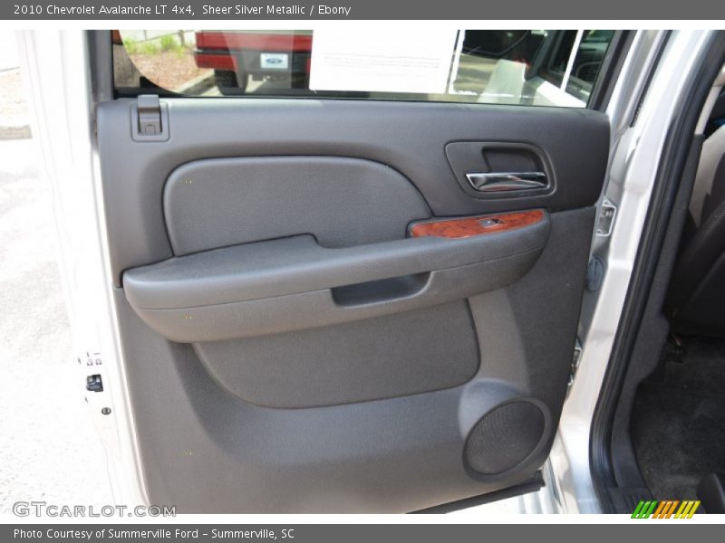 Sheer Silver Metallic / Ebony 2010 Chevrolet Avalanche LT 4x4