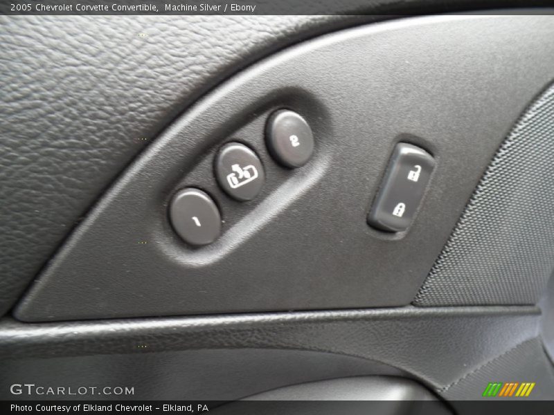 Machine Silver / Ebony 2005 Chevrolet Corvette Convertible