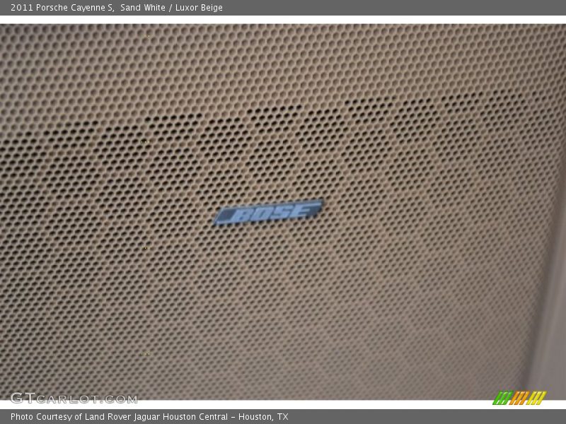 Sand White / Luxor Beige 2011 Porsche Cayenne S