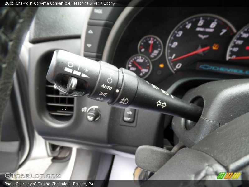 Machine Silver / Ebony 2005 Chevrolet Corvette Convertible