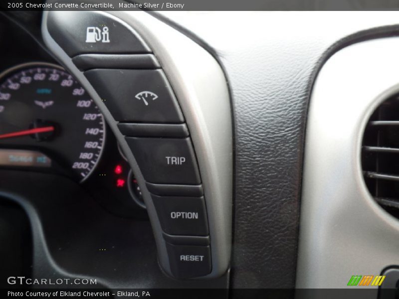 Machine Silver / Ebony 2005 Chevrolet Corvette Convertible