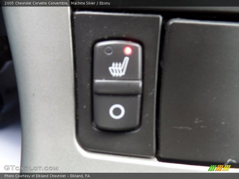 Machine Silver / Ebony 2005 Chevrolet Corvette Convertible