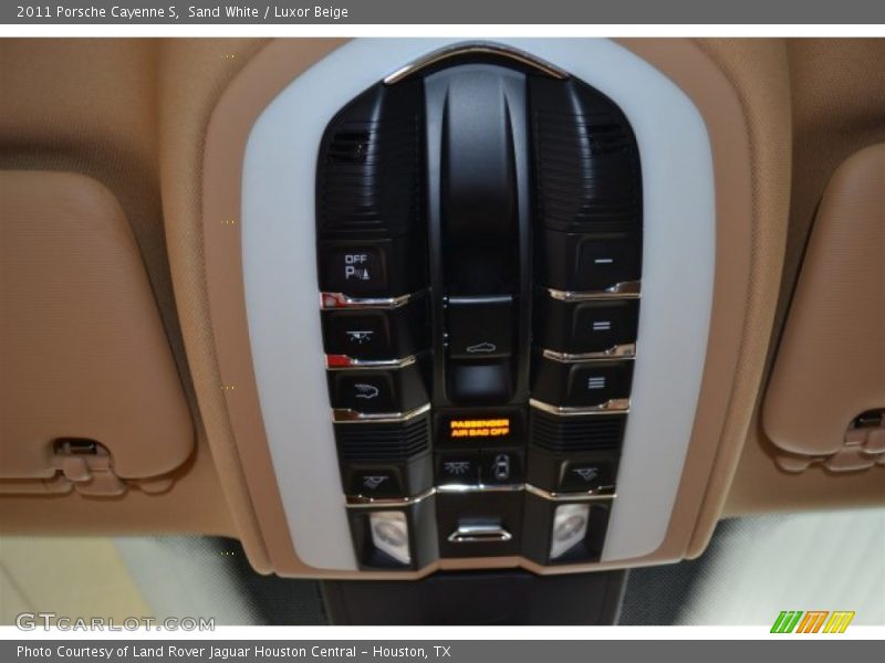 Sand White / Luxor Beige 2011 Porsche Cayenne S