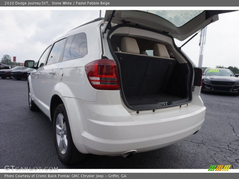 Stone White / Pastel Pebble Beige 2010 Dodge Journey SXT