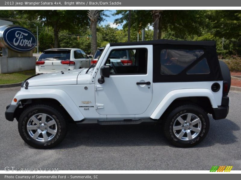 Bright White / Black/Dark Saddle 2013 Jeep Wrangler Sahara 4x4