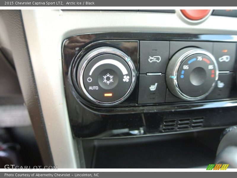 Arctic Ice / Black 2015 Chevrolet Captiva Sport LTZ