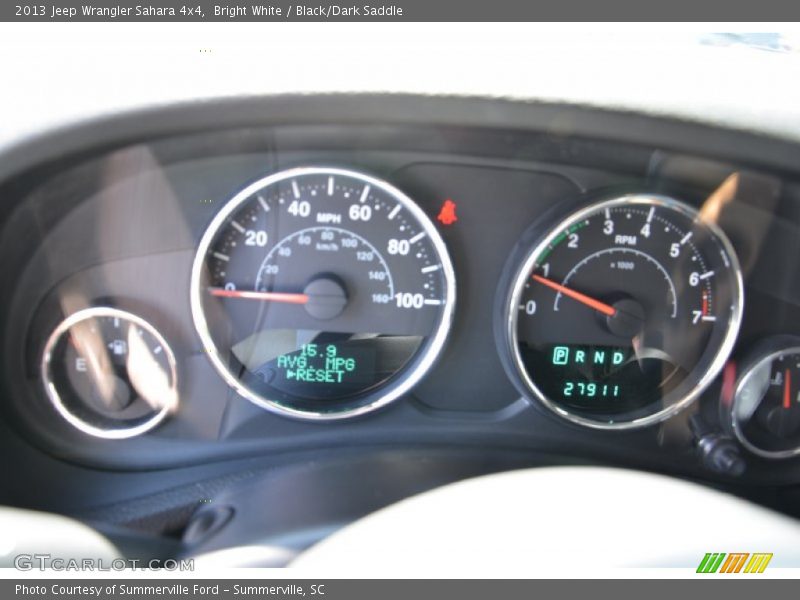 Bright White / Black/Dark Saddle 2013 Jeep Wrangler Sahara 4x4