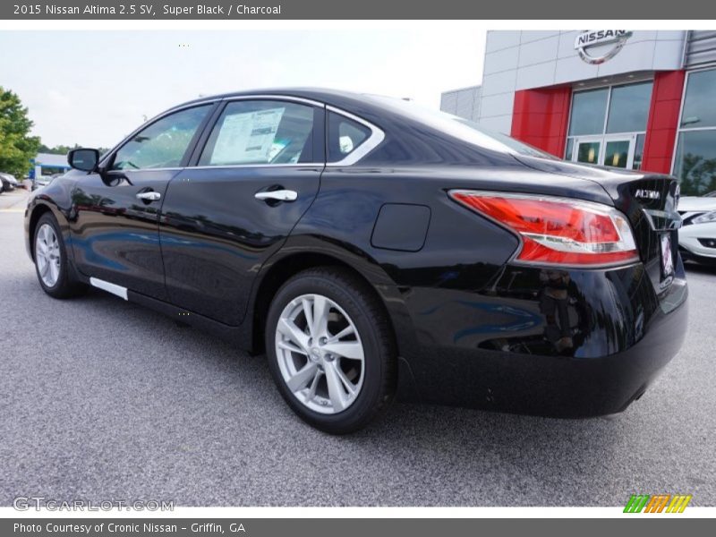 Super Black / Charcoal 2015 Nissan Altima 2.5 SV