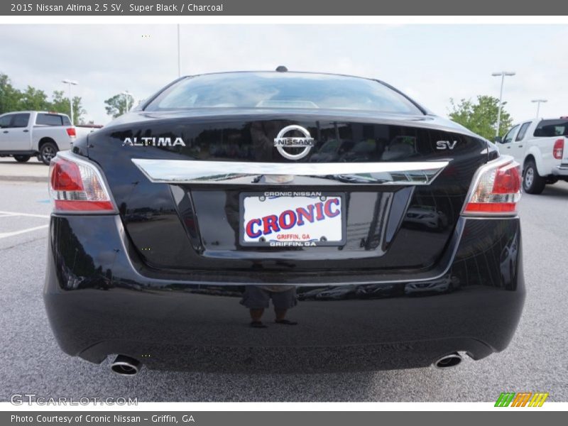 Super Black / Charcoal 2015 Nissan Altima 2.5 SV