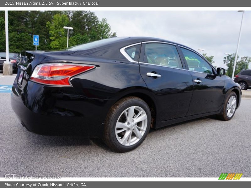 Super Black / Charcoal 2015 Nissan Altima 2.5 SV