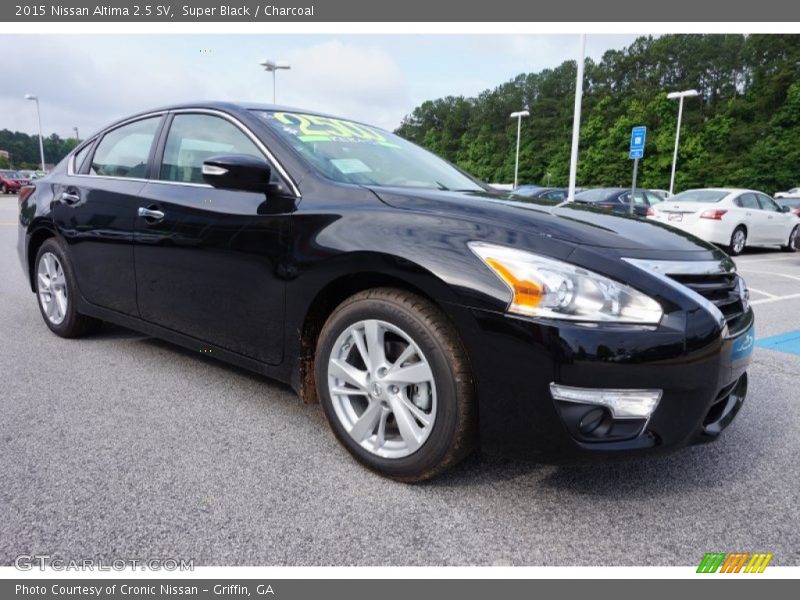 Super Black / Charcoal 2015 Nissan Altima 2.5 SV