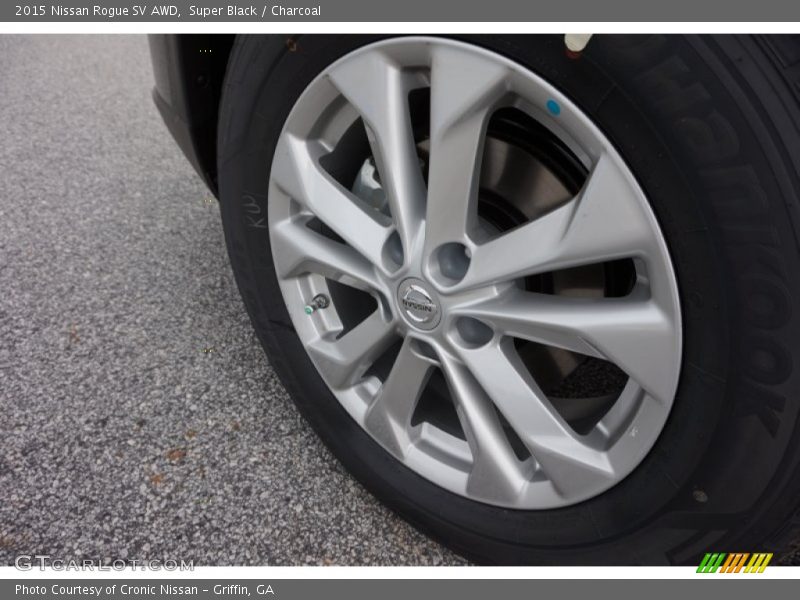 Super Black / Charcoal 2015 Nissan Rogue SV AWD