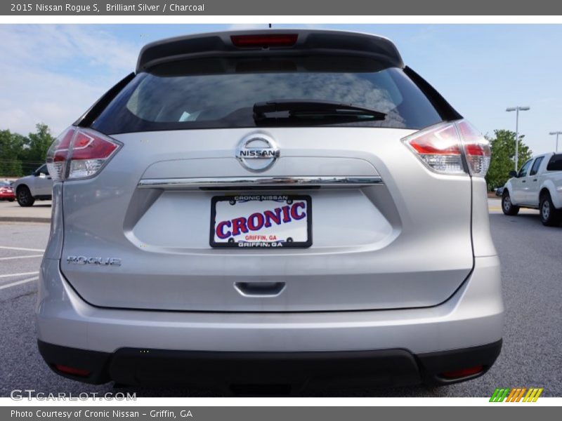 Brilliant Silver / Charcoal 2015 Nissan Rogue S