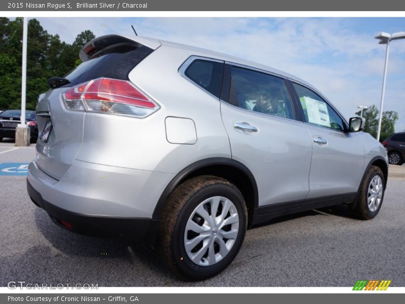 Brilliant Silver / Charcoal 2015 Nissan Rogue S