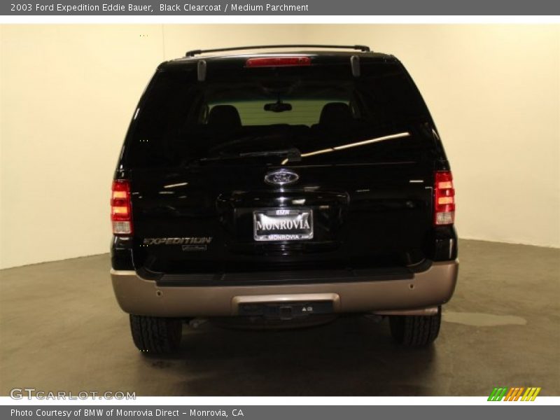 Black Clearcoat / Medium Parchment 2003 Ford Expedition Eddie Bauer