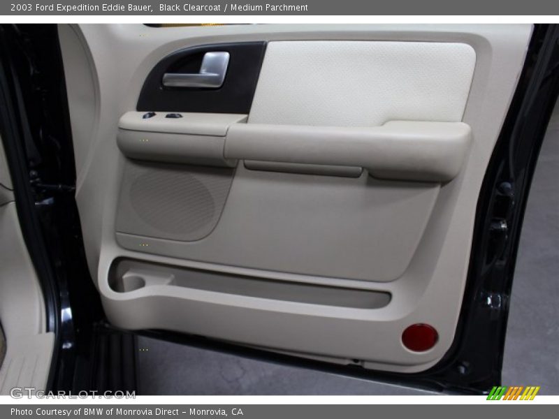 Black Clearcoat / Medium Parchment 2003 Ford Expedition Eddie Bauer
