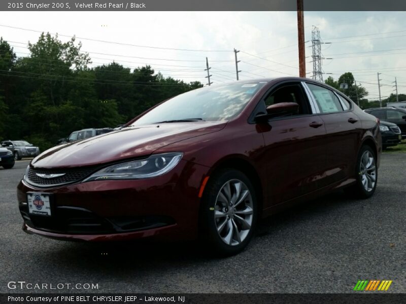 Velvet Red Pearl / Black 2015 Chrysler 200 S