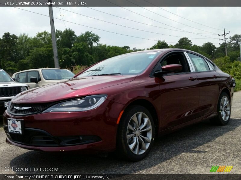 Velvet Red Pearl / Black 2015 Chrysler 200 S