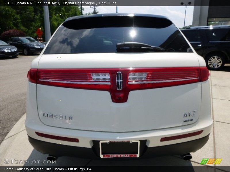 Crystal Champagne / Light Dune 2013 Lincoln MKT EcoBoost AWD